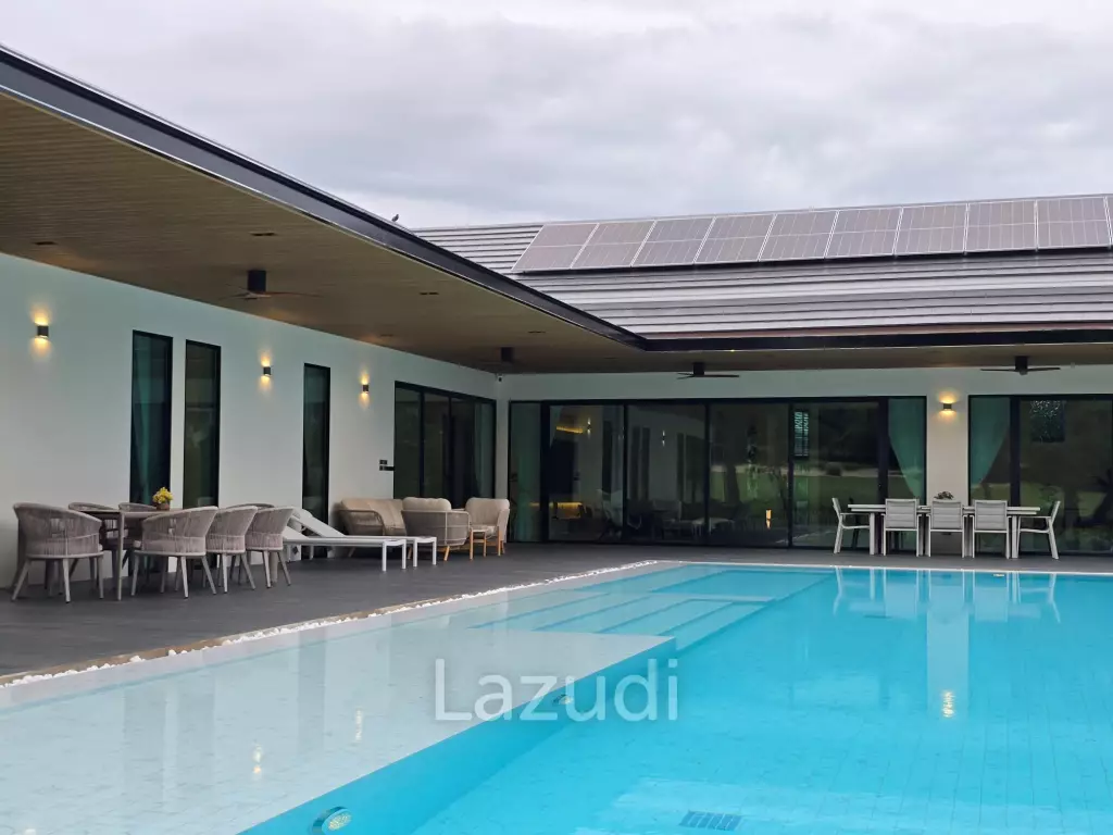 PALM HILLS : Luxurious 4 Bed Pool villa  in the Golf Course