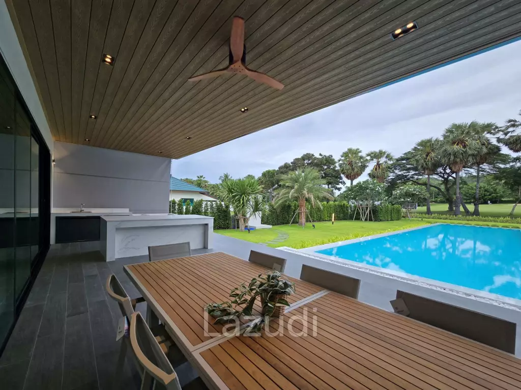 PALM HILLS : Luxurious 4 Bed Pool villa  in the Golf Course
