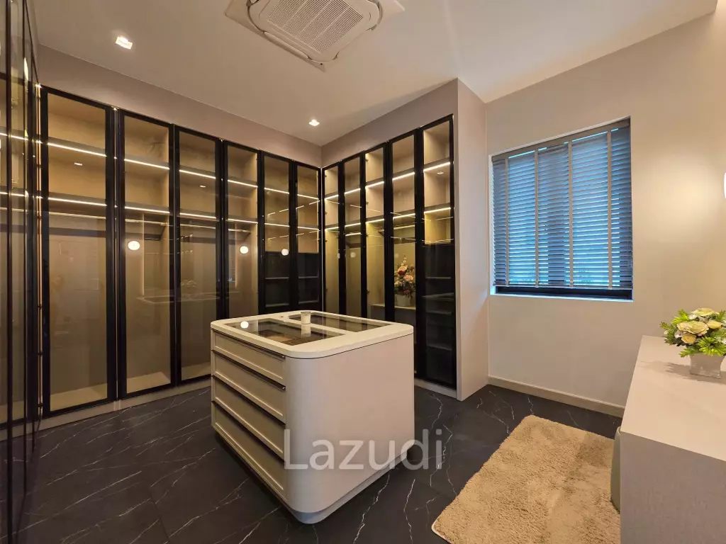 PALM HILLS : Luxurious 4 Bed Pool villa  in the Golf Course