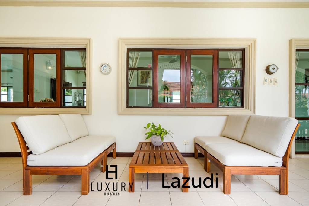 Luxurious 4-Bedroom Villa in Hua Hin with Pool