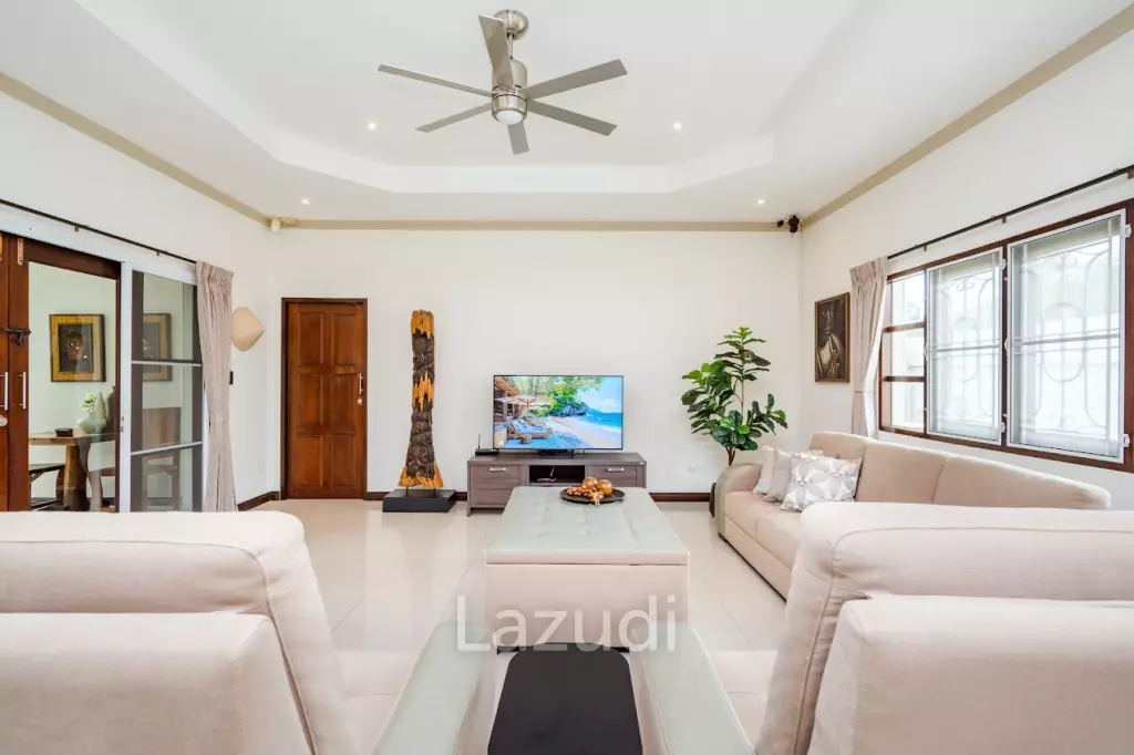 Luxurious 4-Bedroom Villa in Hua Hin with Pool