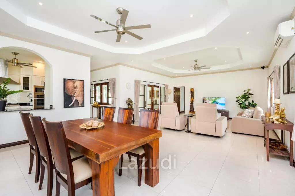Luxurious 4-Bedroom Villa in Hua Hin with Pool
