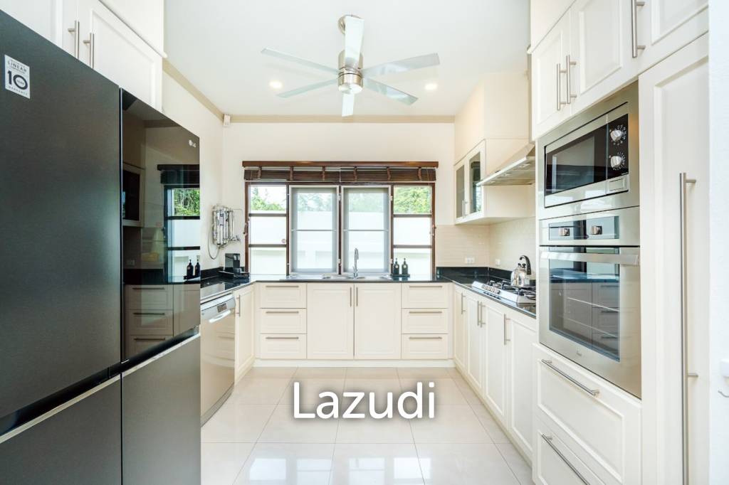 Luxurious 4-Bedroom Villa in Hua Hin with Pool