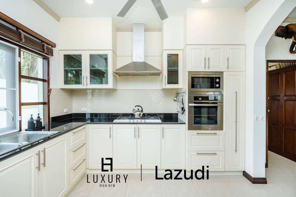 Luxurious 4-Bedroom Villa in Hua Hin with Pool