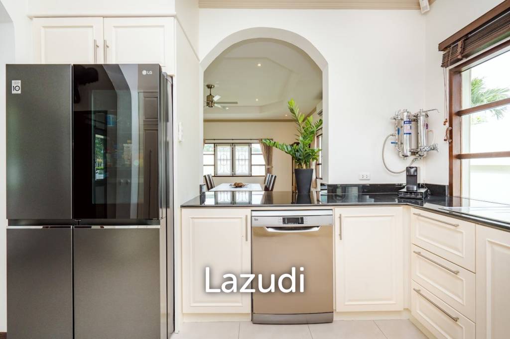 Luxurious 4-Bedroom Villa in Hua Hin with Pool