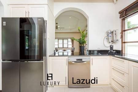 Luxurious 4-Bedroom Villa in Hua Hin with Pool