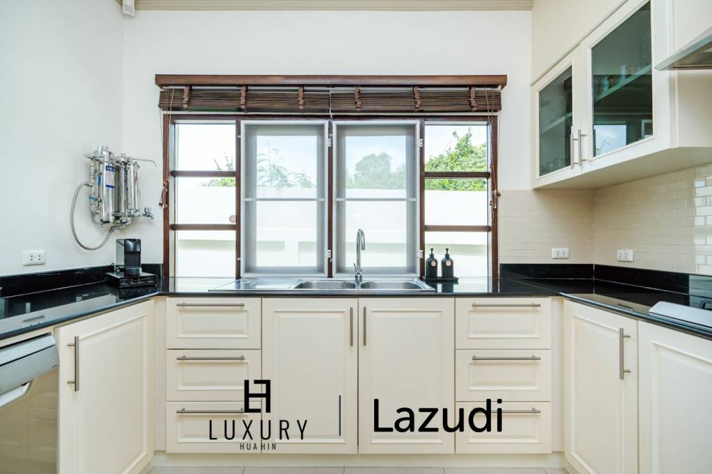 Luxurious 4-Bedroom Villa in Hua Hin with Pool