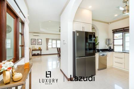 Luxurious 4-Bedroom Villa in Hua Hin with Pool