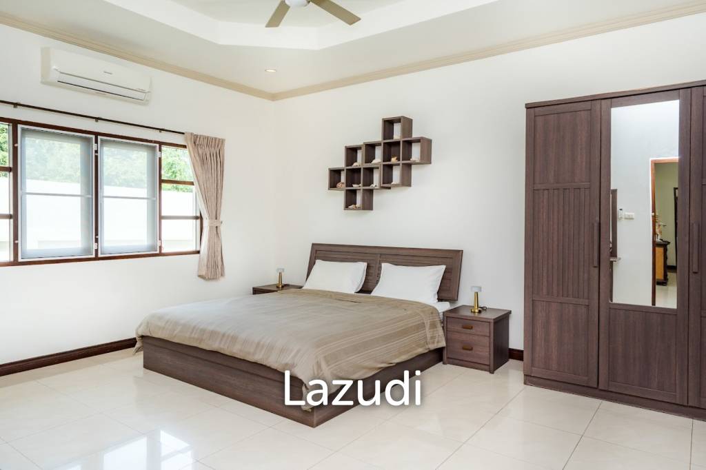 Luxurious 4-Bedroom Villa in Hua Hin with Pool