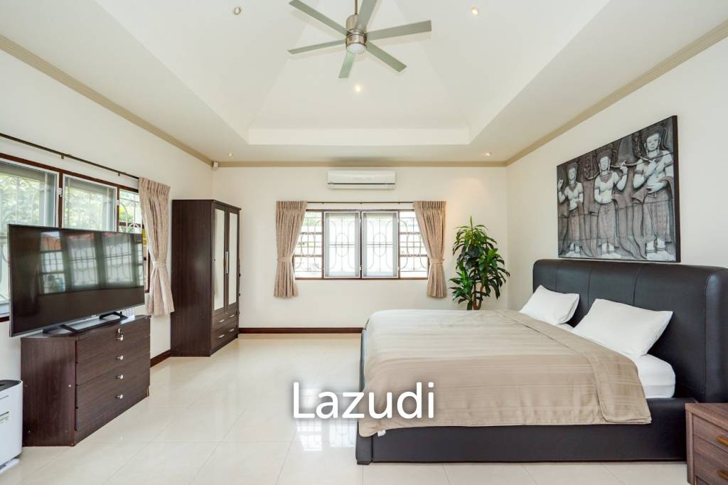 Luxurious 4-Bedroom Villa in Hua Hin with Pool