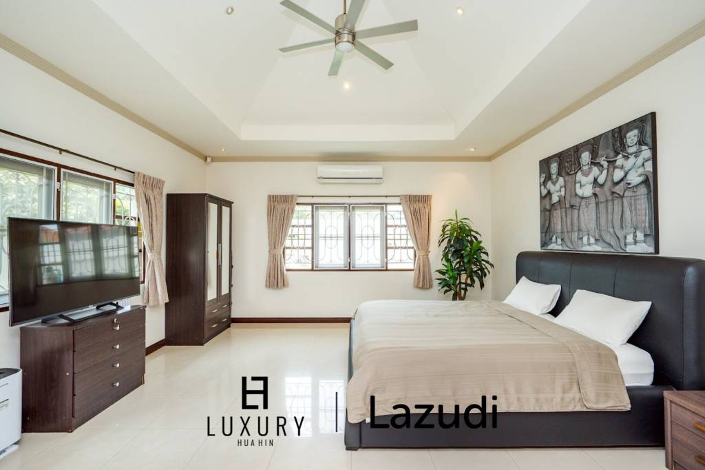 Luxurious 4-Bedroom Villa in Hua Hin with Pool