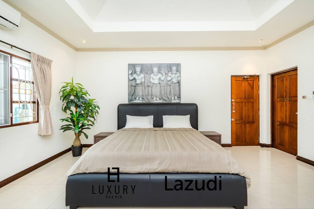 Luxurious 4-Bedroom Villa in Hua Hin with Pool