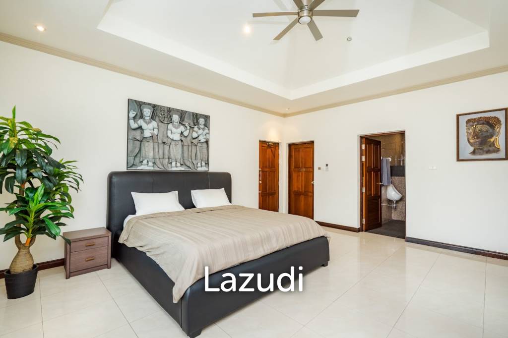 Luxurious 4-Bedroom Villa in Hua Hin with Pool