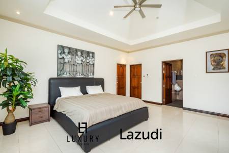 Luxurious 4-Bedroom Villa in Hua Hin with Pool