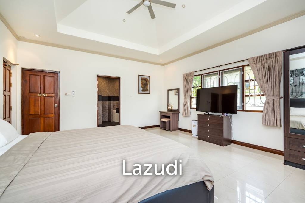Luxurious 4-Bedroom Villa in Hua Hin with Pool