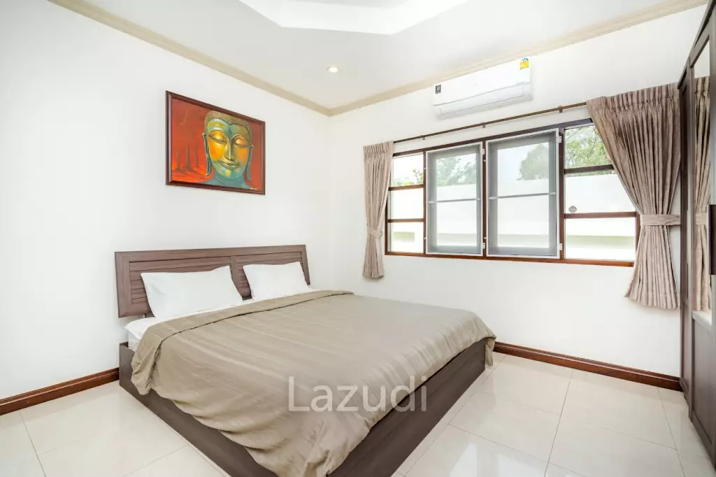 Luxurious 4-Bedroom Villa in Hua Hin with Pool