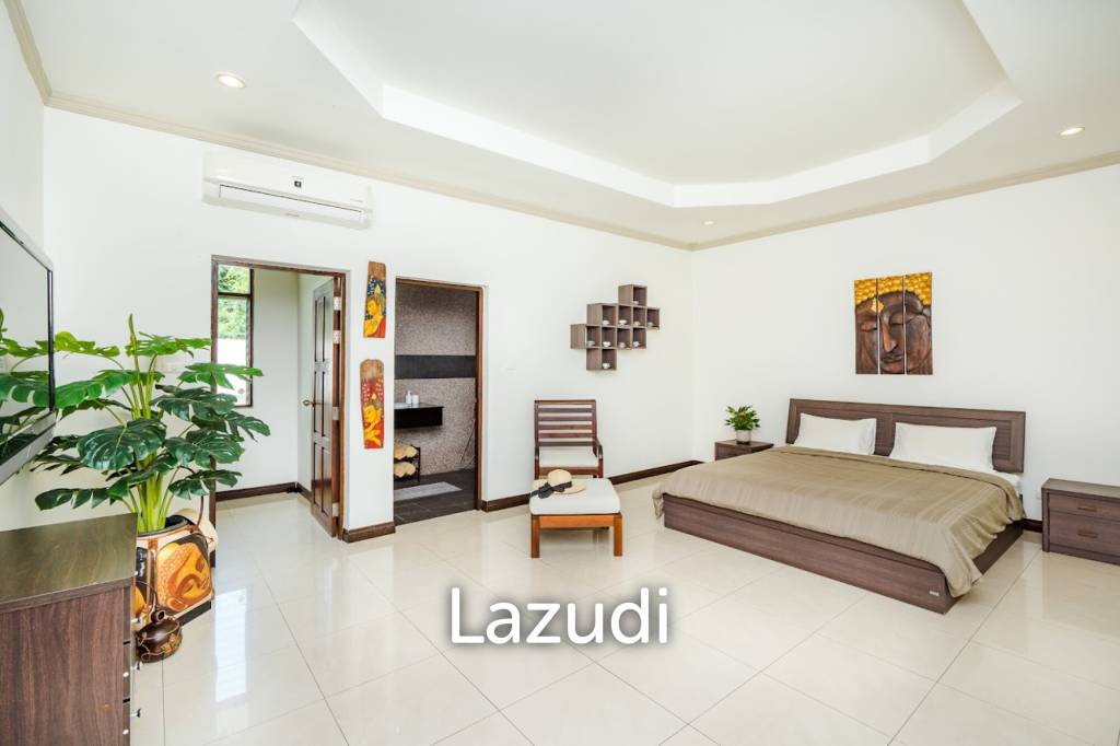 Luxurious 4-Bedroom Villa in Hua Hin with Pool