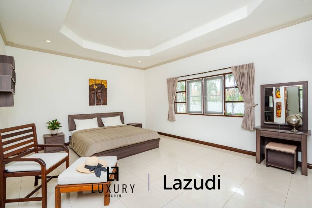 Luxurious 4-Bedroom Villa in Hua Hin with Pool