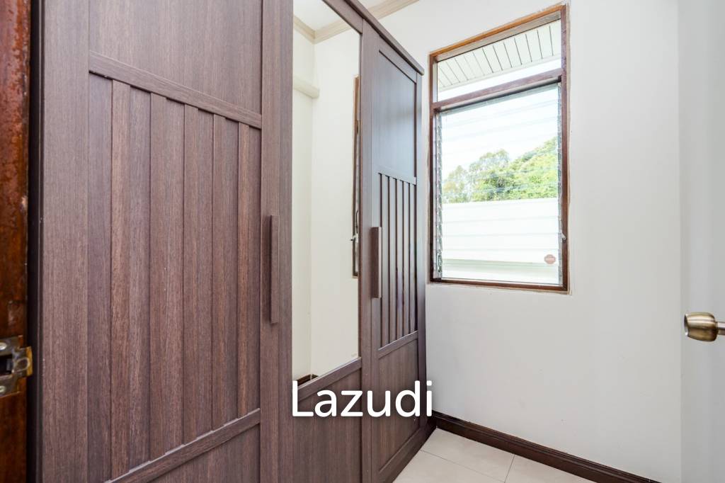 Luxurious 4-Bedroom Villa in Hua Hin with Pool