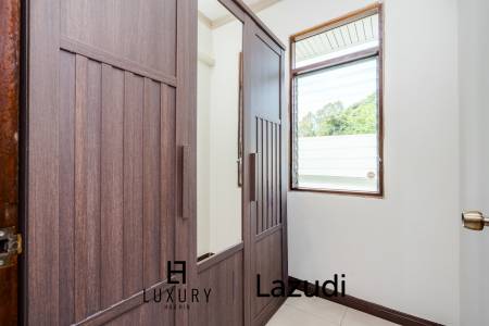 Luxurious 4-Bedroom Villa in Hua Hin with Pool