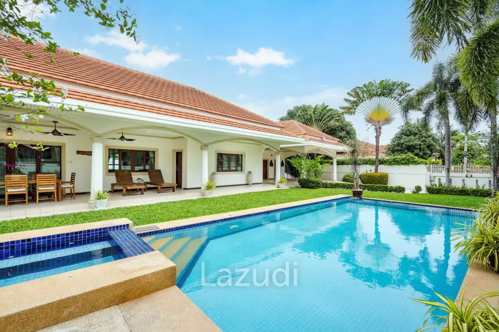 Luxurious 4-Bedroom Villa in Hua Hin with Pool