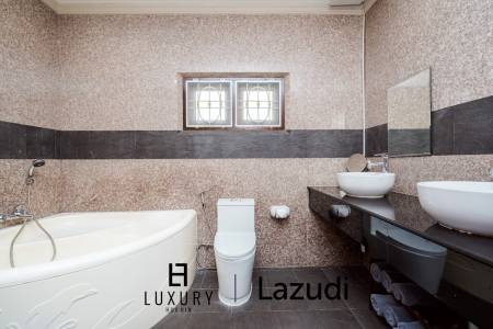 Luxurious 4-Bedroom Villa in Hua Hin with Pool