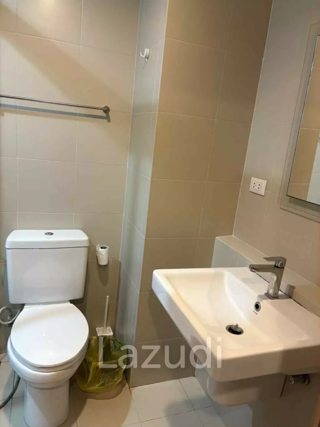 La Habana Hua Hin: 8 floor, bright condo for rent