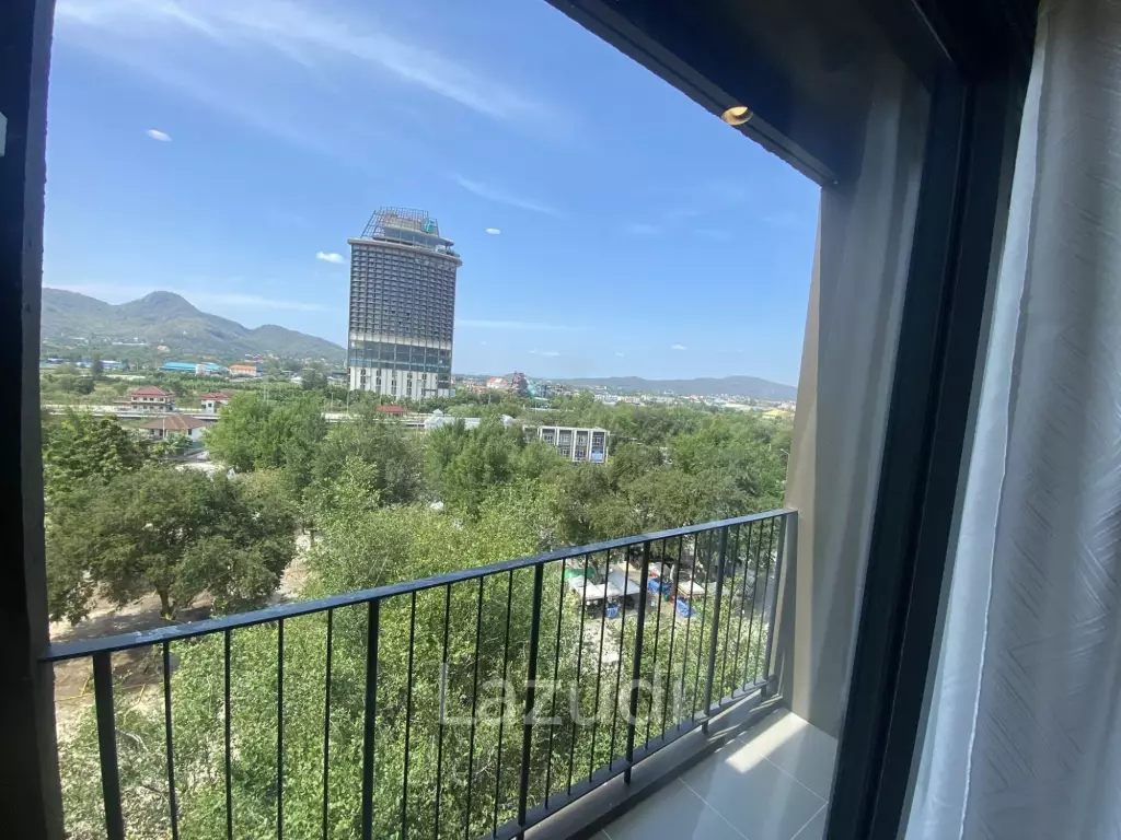 La Habana Hua Hin: 8 floor, bright condo for rent