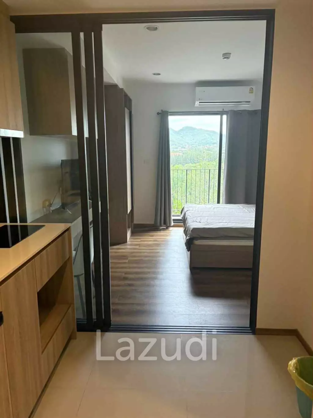 La Habana Hua Hin: 8 floor, bright condo for rent