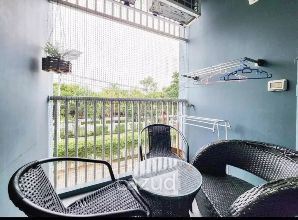 The Trust Condo: 2-Bedroom, 2 bathroom close to beach