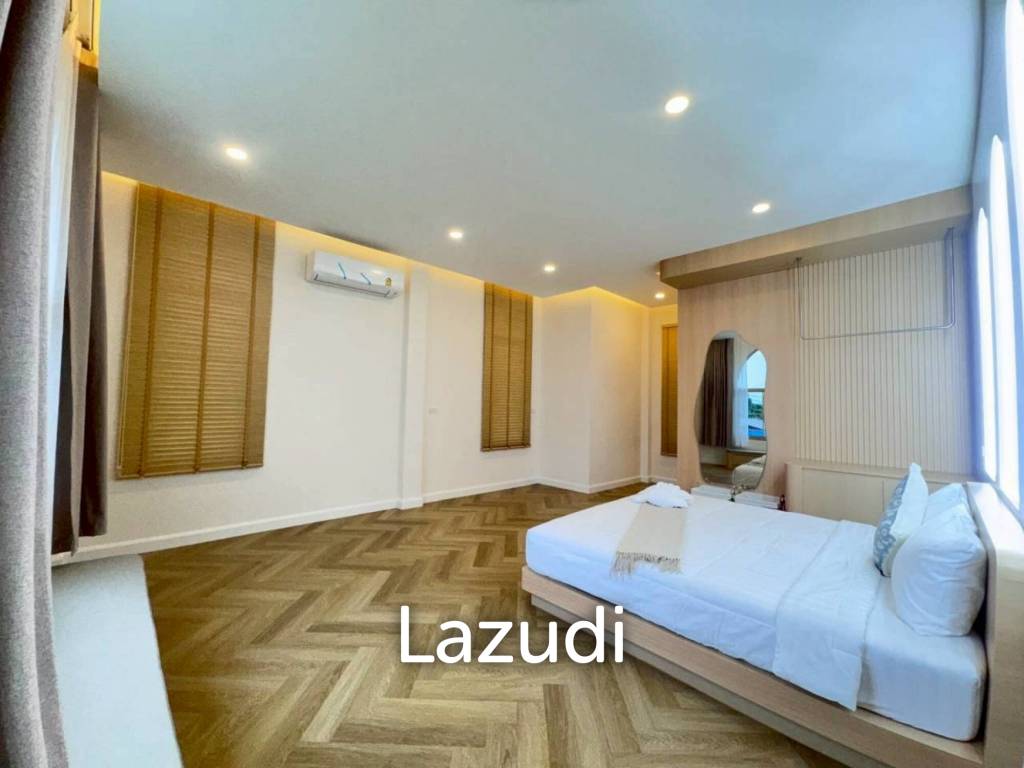 5 Beds 7 Baths 550 SQ.M. Mediterranean Style Villa