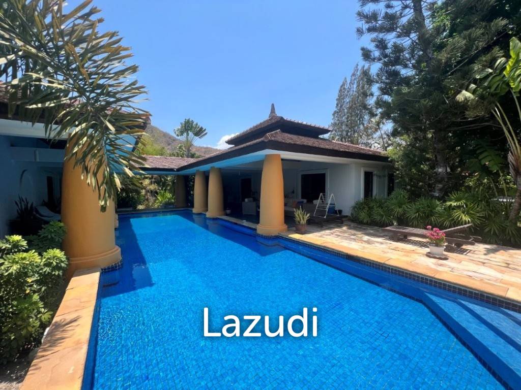 HUNSA RESIDENCES : 4 Bed Pool Villa with sea and mountain view