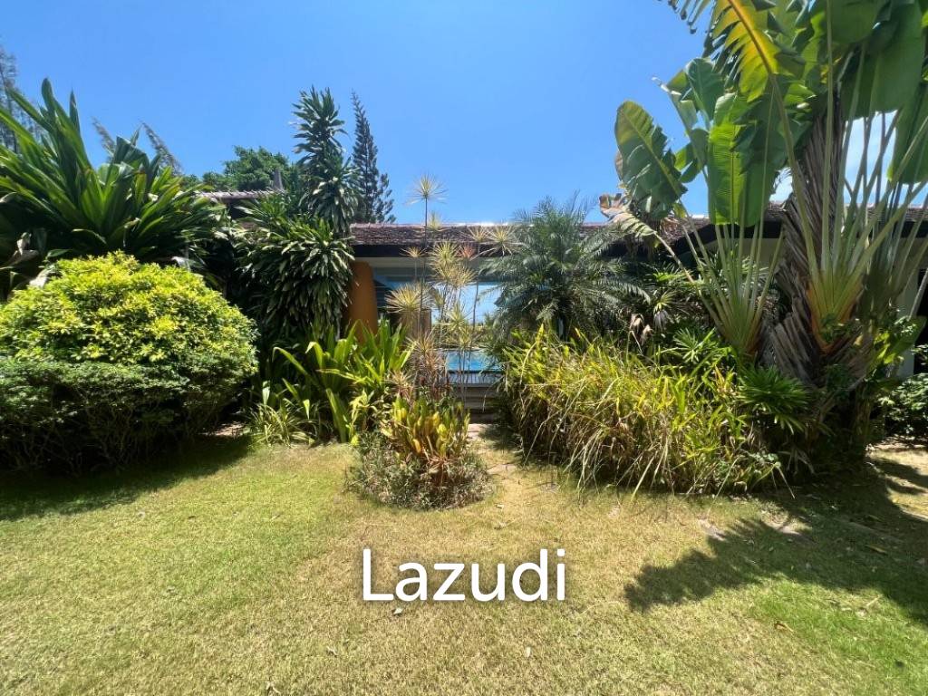 HUNSA RESIDENCES : 4 Bed Pool Villa with sea and mountain view