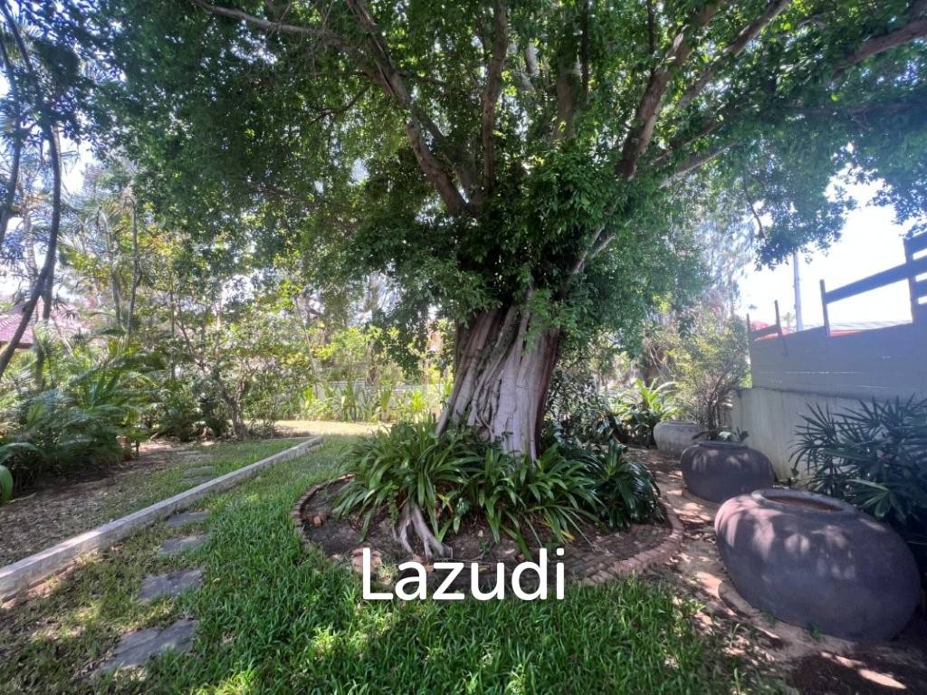 HUNSA RESIDENCES : 4 Bed Pool Villa with sea and mountain view