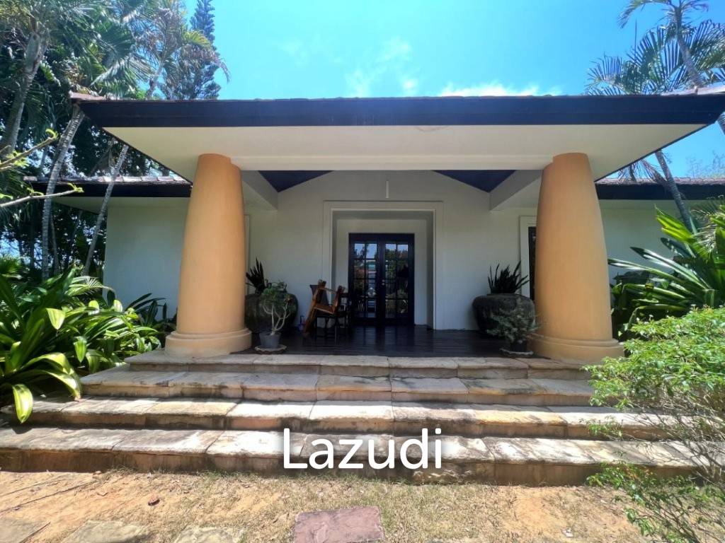 HUNSA RESIDENCES : 4 Bed Pool Villa with sea and mountain view