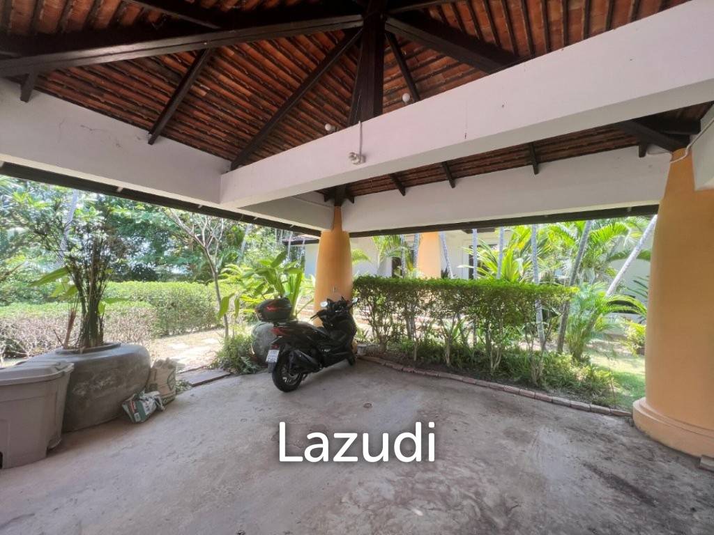 HUNSA RESIDENCES : 4 Bed Pool Villa with sea and mountain view