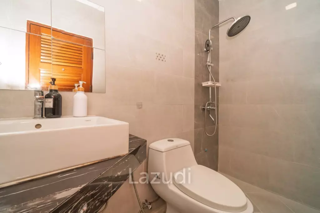 5 Bed 5 Bath 400 SQ.M Townhouse in Thonglor 25