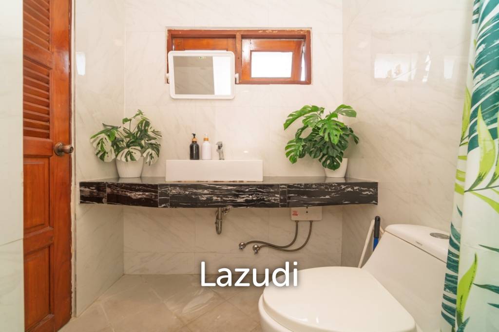 5 Bed 5 Bath 400 SQ.M Townhouse in Thonglor 25