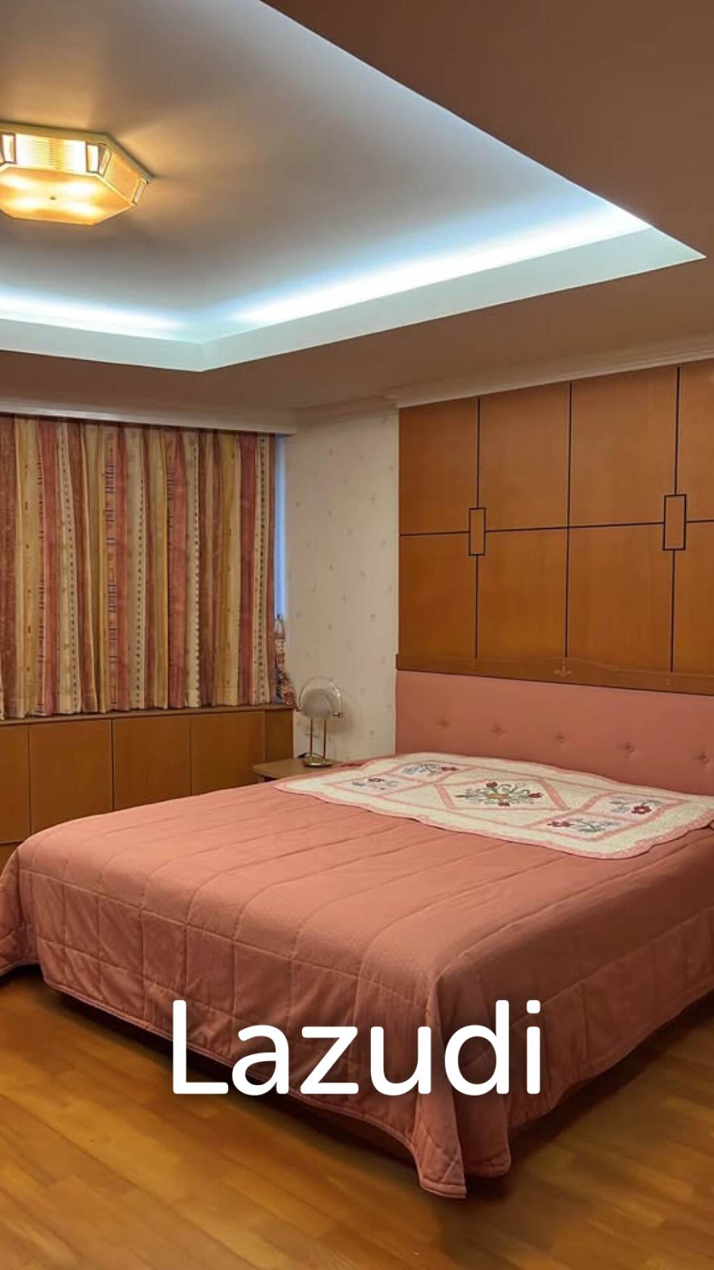 Cha-am: 140 SQM Beachfront Condotel Cliff and Beach