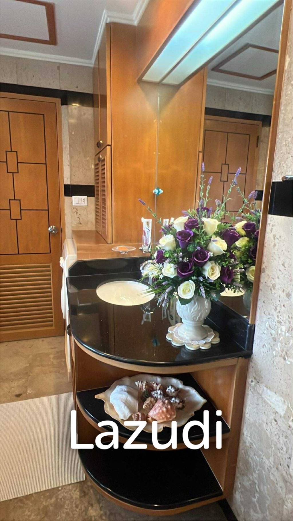 Cha-am: 140 SQM Beachfront Condotel Cliff and Beach