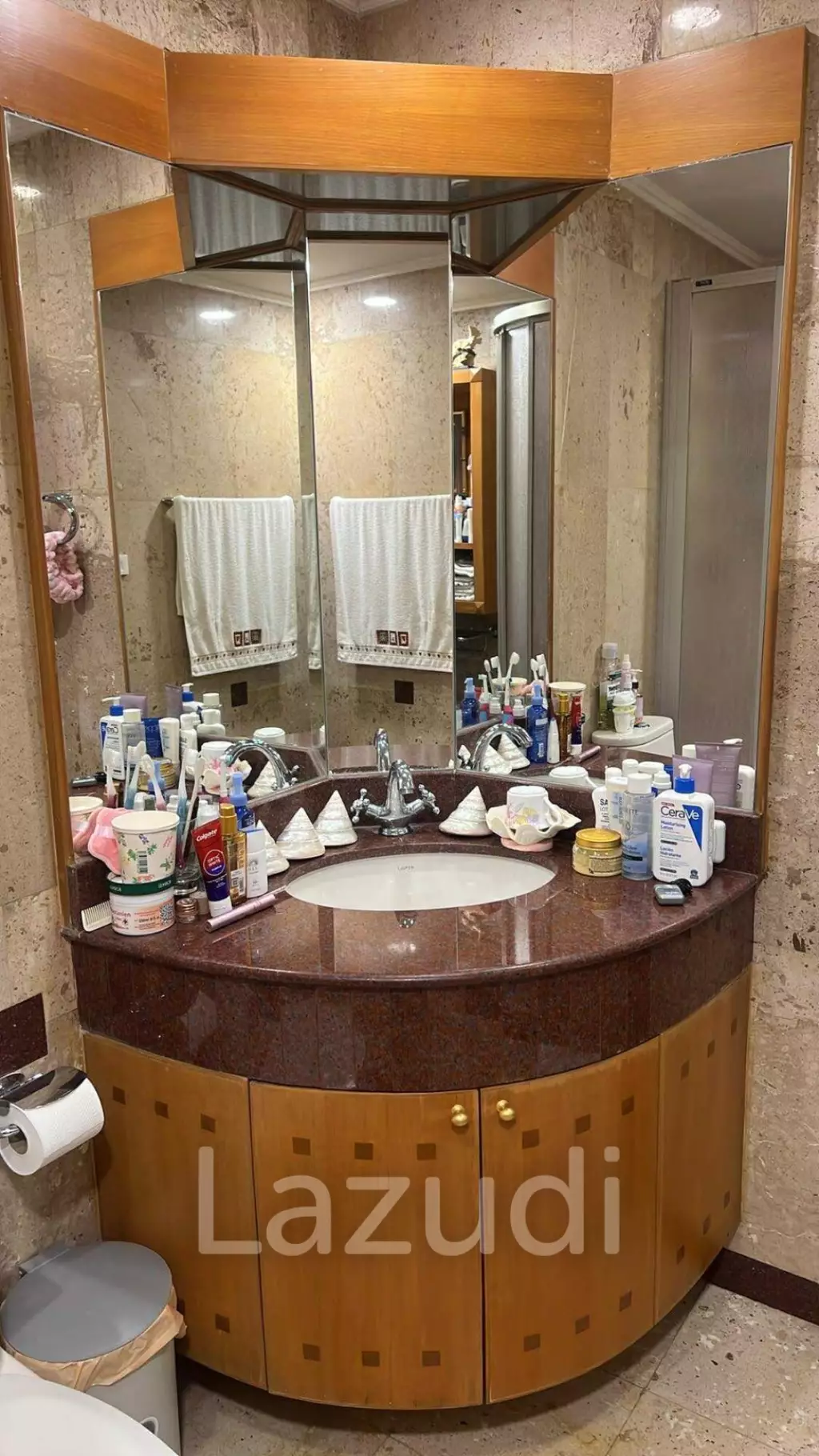 Cha-am: 140 SQM Beachfront Condotel Cliff and Beach
