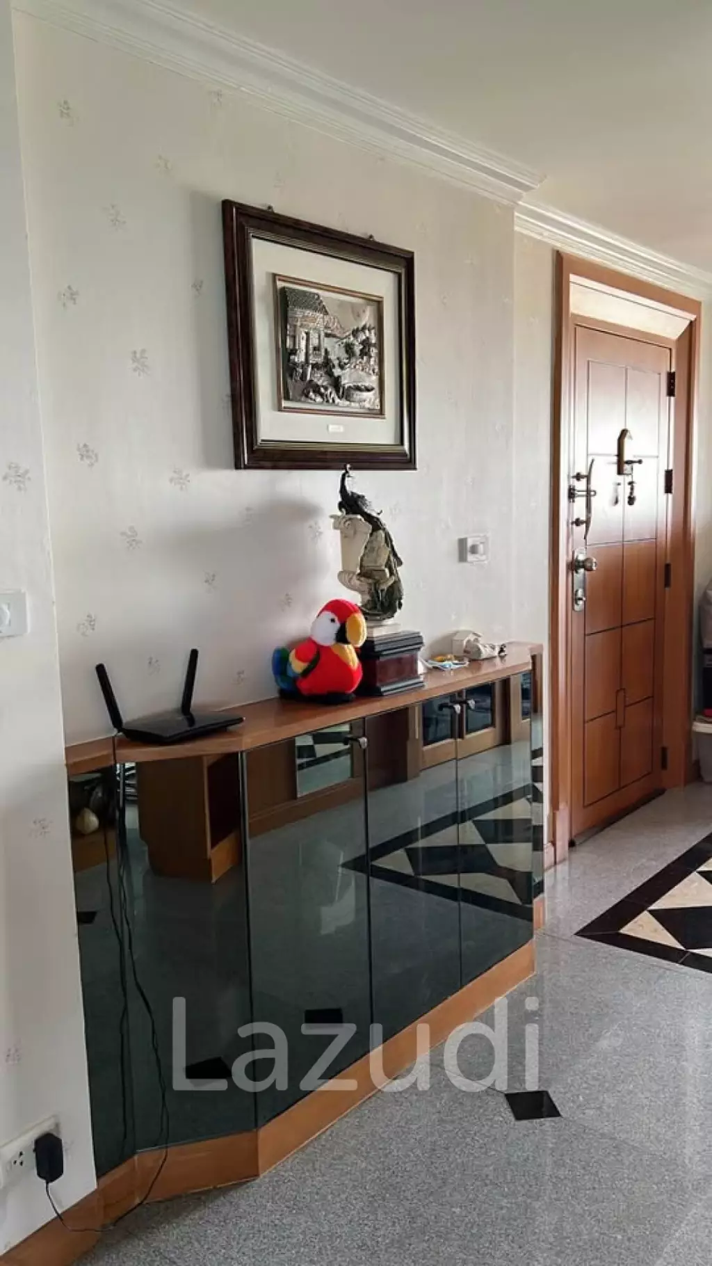 Cha-am: 140 SQM Beachfront Condotel Cliff and Beach
