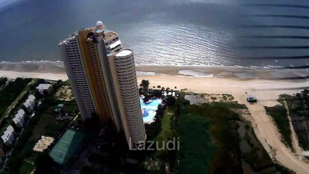 Cha-am: 140 SQM Beachfront Condotel Cliff and Beach