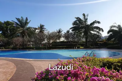 Cha-am: 140 SQM Beachfront Condotel Cliff and Beach