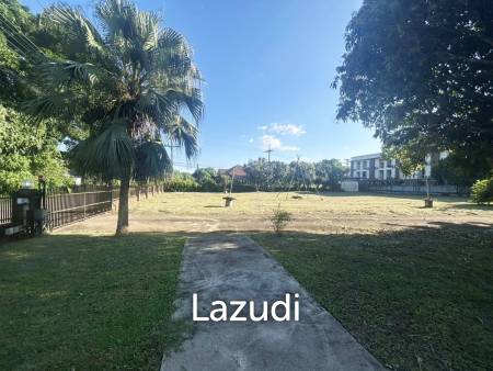 Land for Sale with Buildings Near University in Ban Du