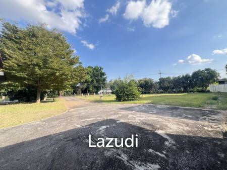 Land for Sale with Buildings Near University in Ban Du