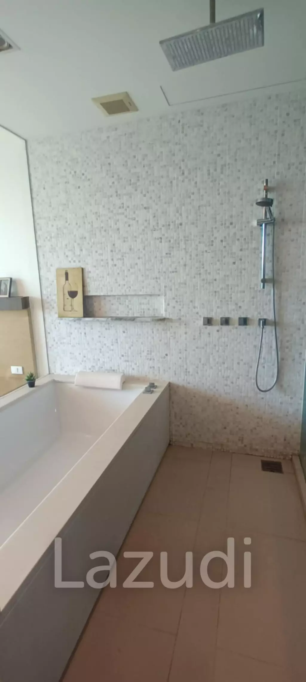 Ocas: Beachfront 2-Bedroom Condo with Resort-Style