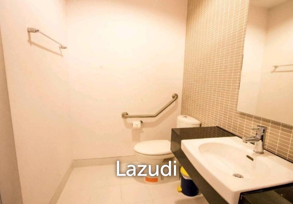Baan San Dao: Absolute Beachfront in heart of HUA HIN
