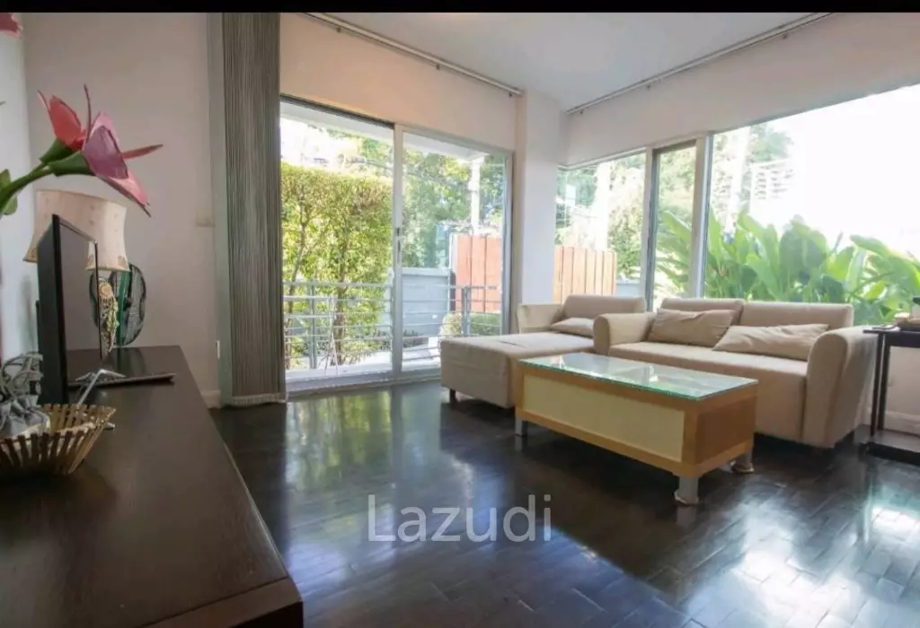 Baan San Dao: Absolute Beachfront in heart of HUA HIN
