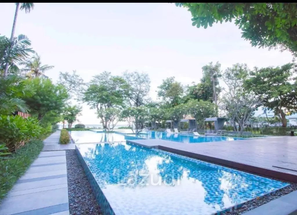 Baan San Dao: Absolute Beachfront in heart of HUA HIN